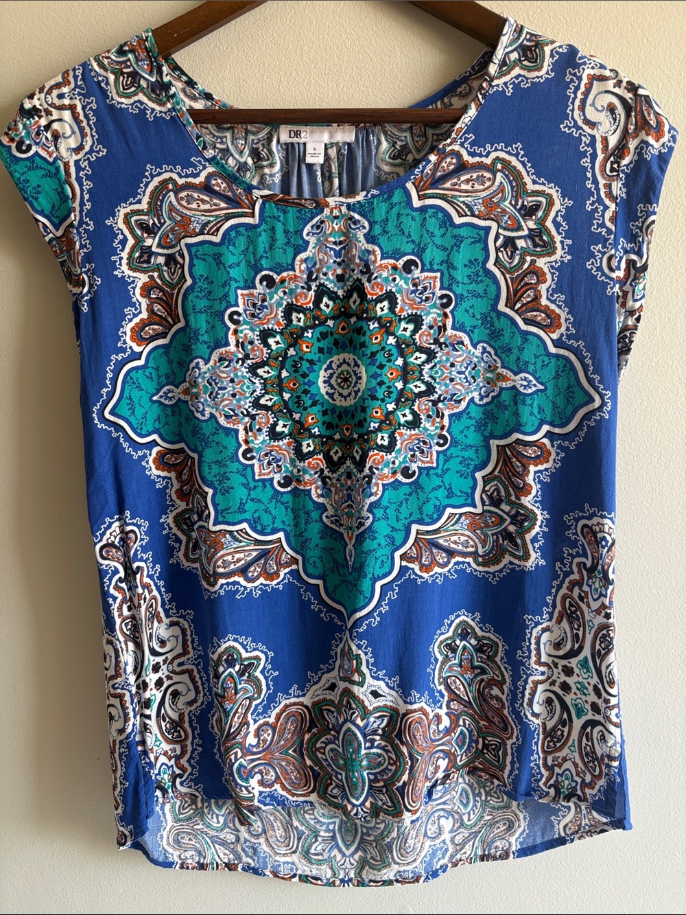 DR2 Medallion Print Boho Top Small Blue Teal Cap Sleeve